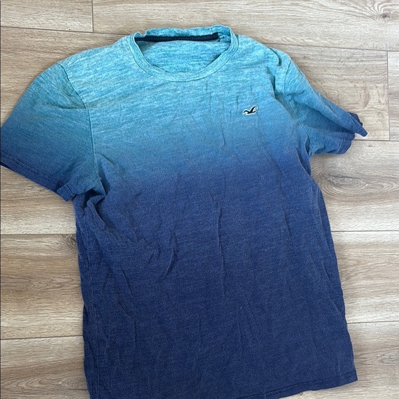Hollister Blue Short Sleeve Tee Gradient Design - Picture 1 of 6